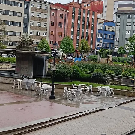 Apartment En La Ciudad, Con Patio -parking Gratis *