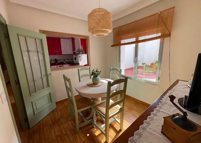 Appartement En La Ciudad, Con Patio -parking Gratis Gijón