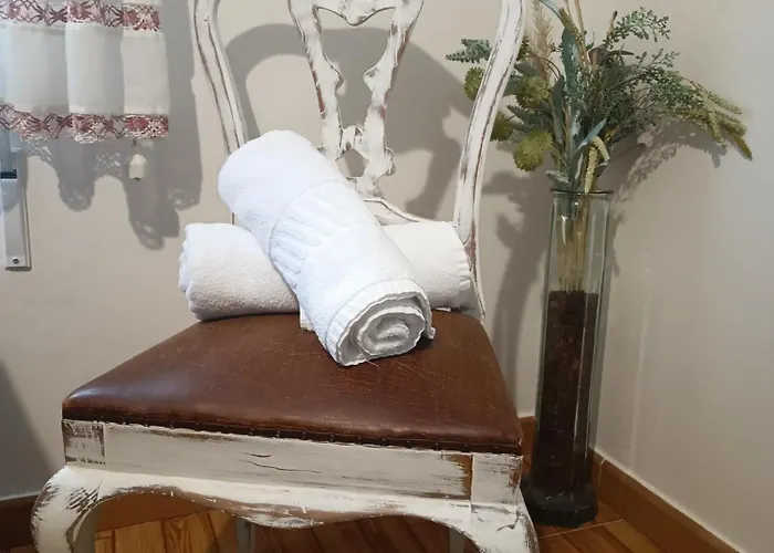 Appartement En La Ciudad, Con Patio -parking Gratis *