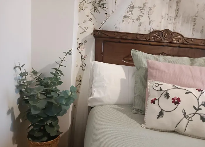 Appartement En La Ciudad, Con Patio -parking Gratis *