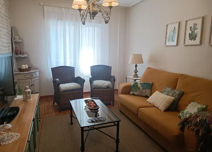 Appartement En La Ciudad, Con Patio -parking Gratis