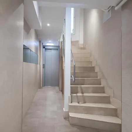 En La Ciudad, Con Patio -parking Gratis * Gijón